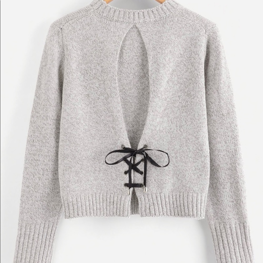 New Light grey crop sweater
